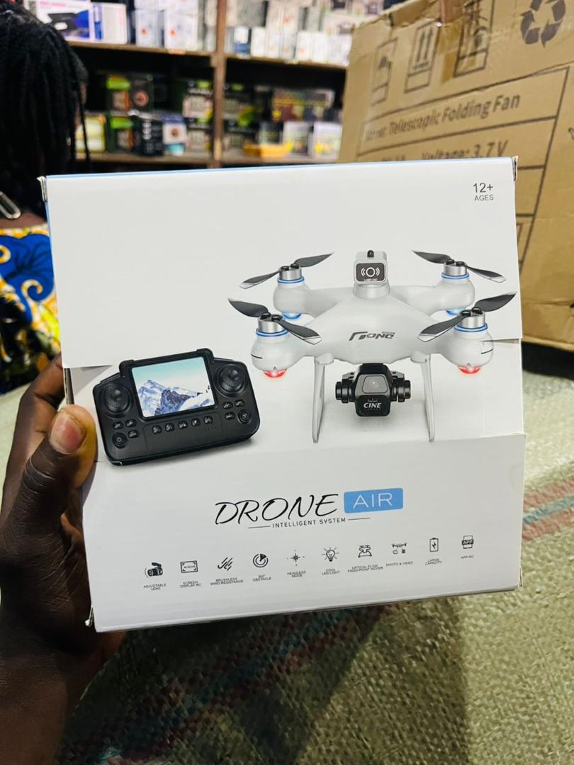 Drone télécommandé avec caméra + écran intégré